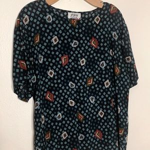 Ladies vintage F. Shay small oversized Shirt